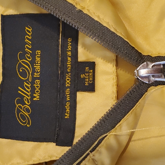 ☆HOST PICK☆ Bella Donna Windbreaker Jacket Golden Yellow size Small - Picture 8 of 8